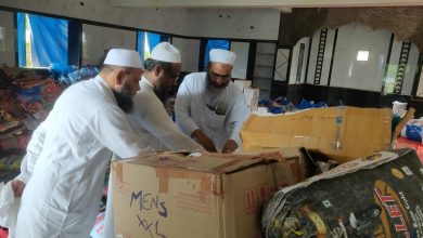 Photo of مہاراشٹرا سیلاب زدہ علاقہ:  جمعیۃ علماء کے کارکنان مکانوں میں جمع کیچڑ کی صفائی میں بھی لگ گئے